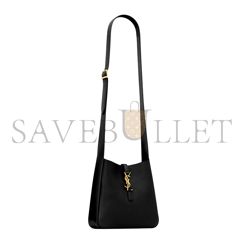 Y51 LE 5 À 7 S*pPLE CROSSBODY IN GRAINED LEATHER A0021IAAAUQ1000 (23*22.5*8.5cm)